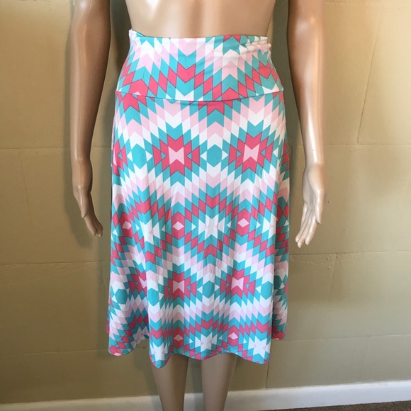 LuLaRoe Dresses & Skirts - NWT LuLaRoe skirt